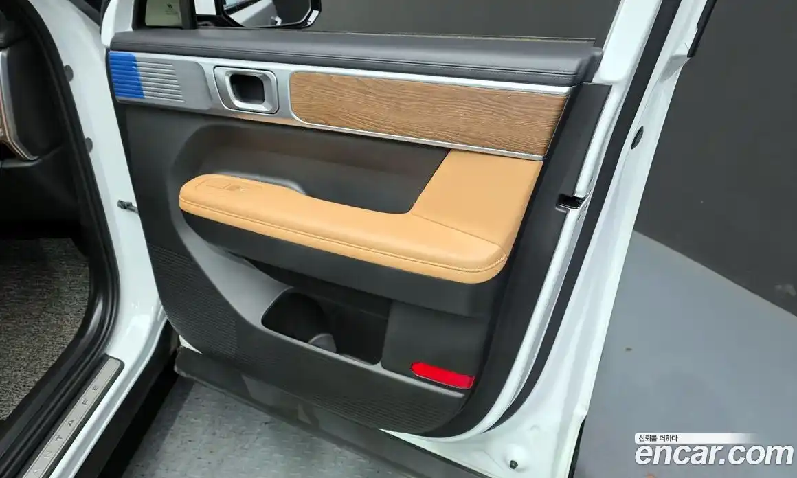 Hyundai Santa Fe 2023 2.5 гидро в Москве № 1417379, фото 14