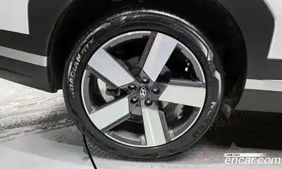 Hyundai Santa Fe 2023 2.5 гидро в Москве № 1417379, миниатюра 5
