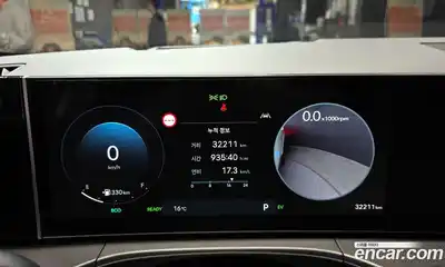 Hyundai Santa Fe 2024 1.6 гидро в Москве № 1417396, миниатюра 11