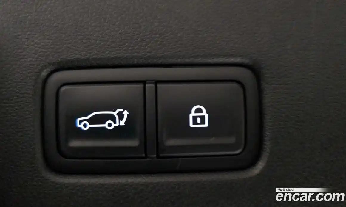 Hyundai Santa Fe 2024 1.6 гидро в Москве № 1417396, фото 26