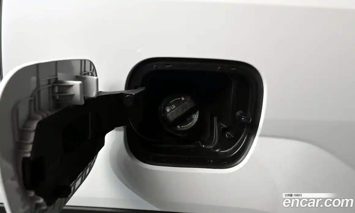Hyundai Santa Fe 2024 1.6 гидро в Москве № 1417396, фото 27