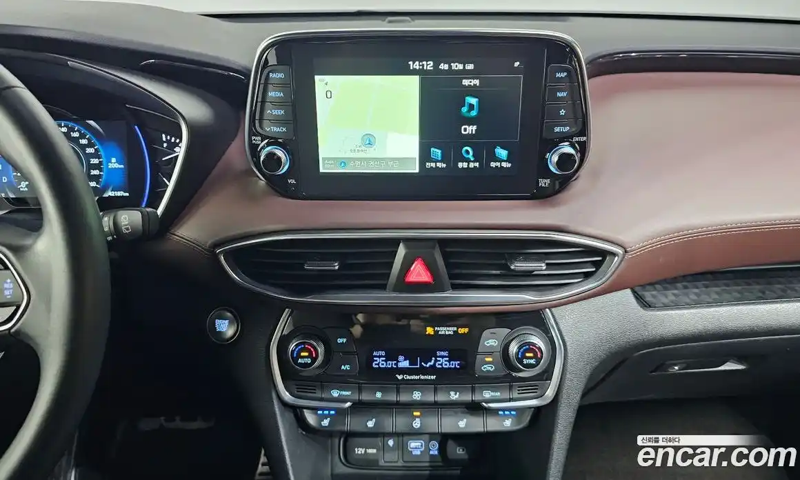 Hyundai Santa Fe 2018 2.2 гидро в Москве № 1417643, фото 19