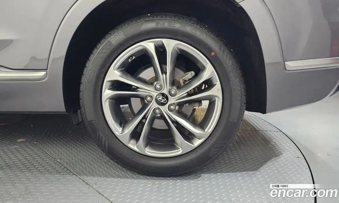 Hyundai Santa Fe 2018 2.2 гидро в Москве № 1417643, фото 6