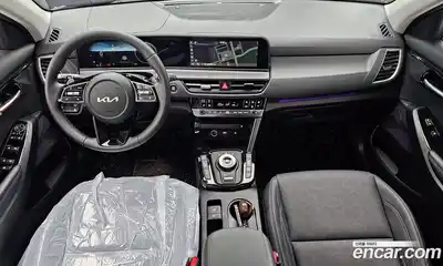 Kia Seltos 2025 1.6 гидро в Москве № 1417974, миниатюра 10