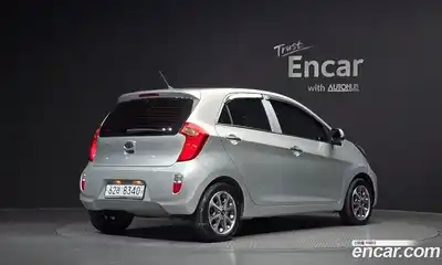 Kia Morning 2012 1.0 механика в Москве № 1418159, миниатюра 2