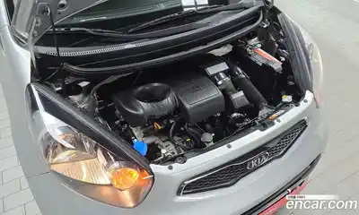 Kia Morning 2012 1.0 механика в Москве № 1418159, миниатюра 6