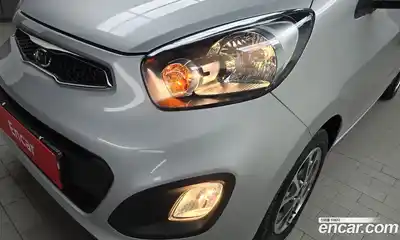 Kia Morning 2012 1.0 механика в Москве № 1418159, миниатюра 8