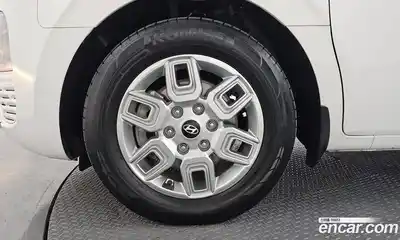 Hyundai Staria 2024 2.2 гидро в Москве № 1537336, миниатюра 5