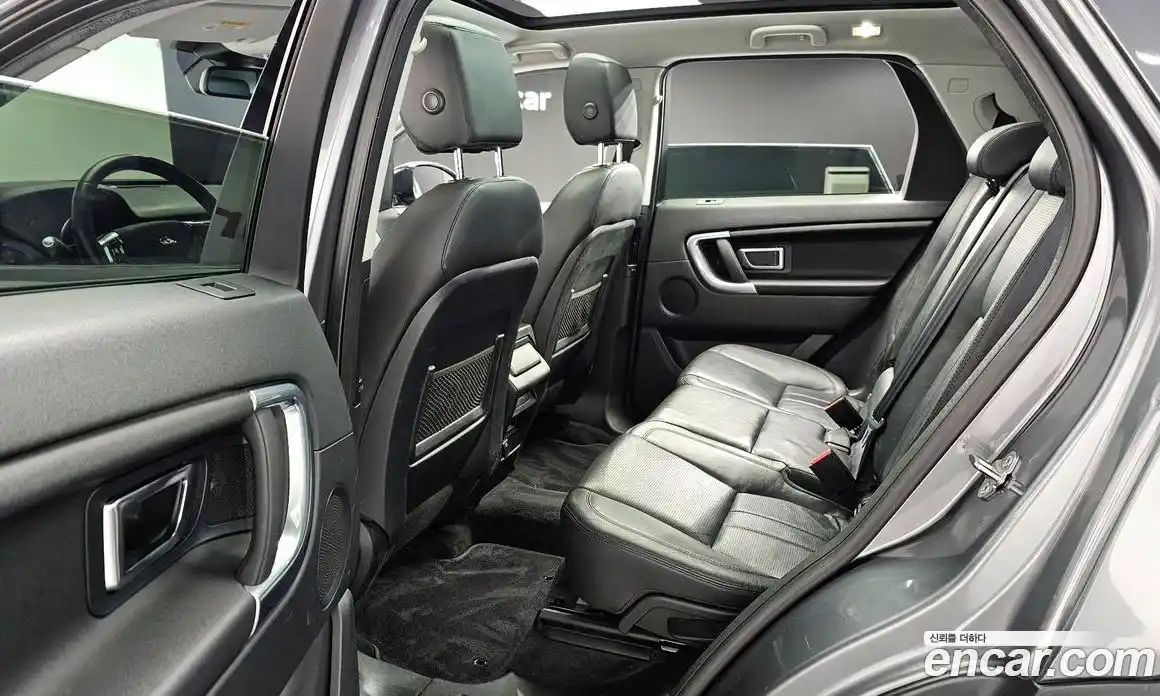 Land Rover Discovery Sport 2015 2.0 гидро в Москве № 155079, фото 12