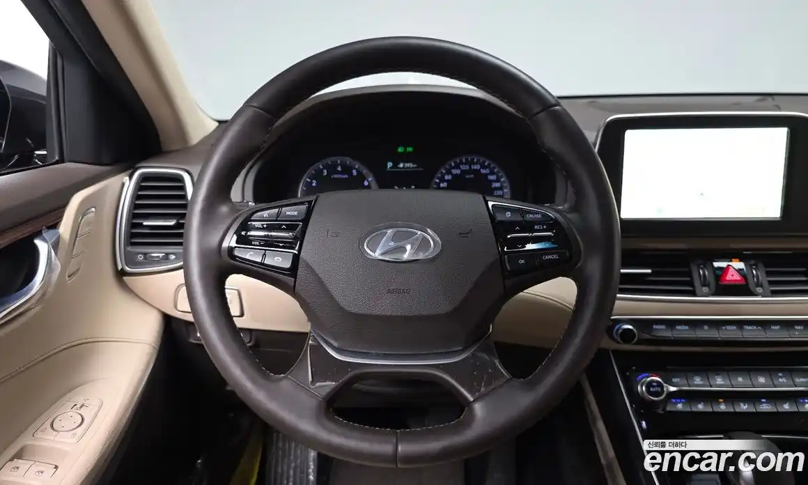 Hyundai Grandeur 2019 2.4 гидро в Москве № 1610059, фото 17