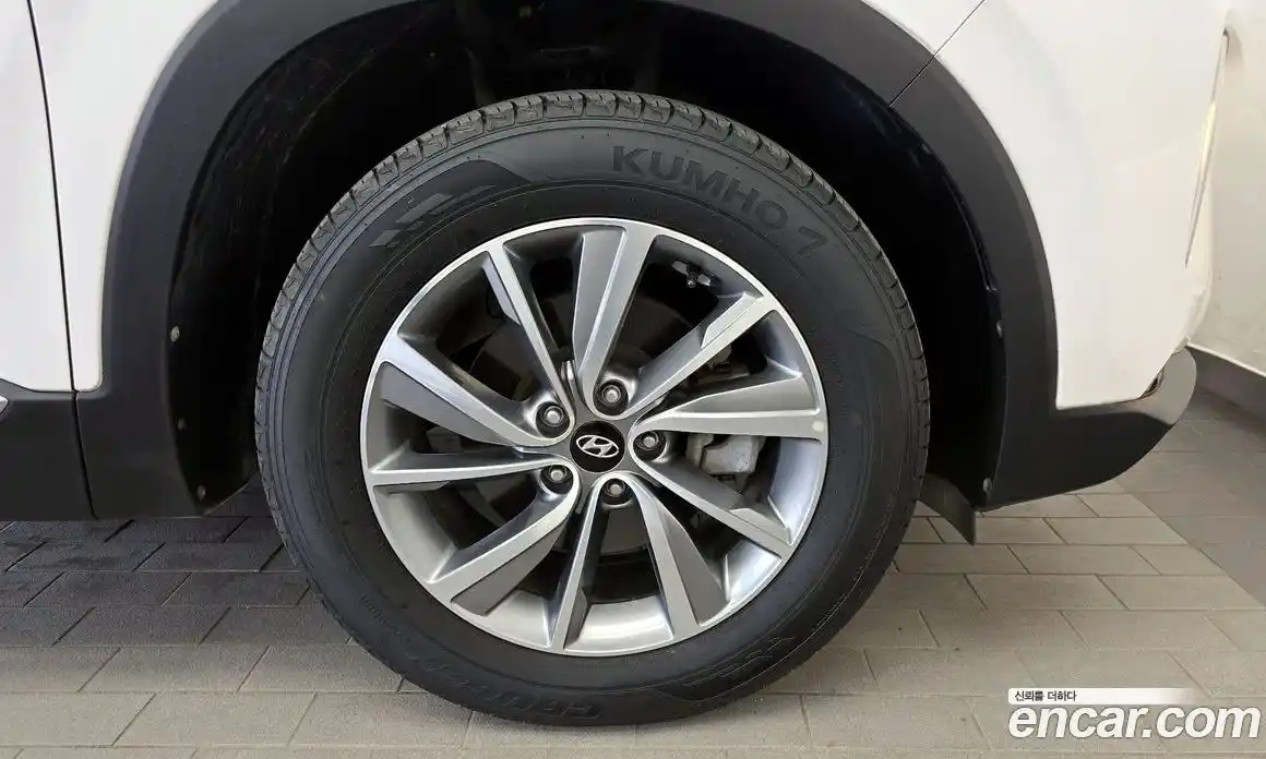Hyundai Santa Fe 2019 2.0 гидро в Москве № 1610388, фото 7