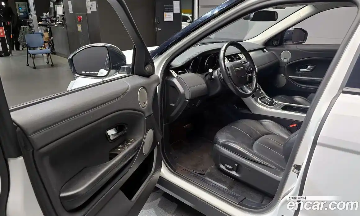 Land Rover Range-Rover Evoque 2018 2.0 гидро в Москве № 166311, фото 11