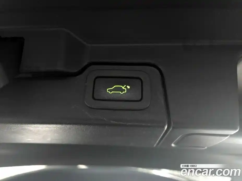 Land Rover Range-Rover Evoque 2018 2.0 гидро в Москве № 166311, фото 20