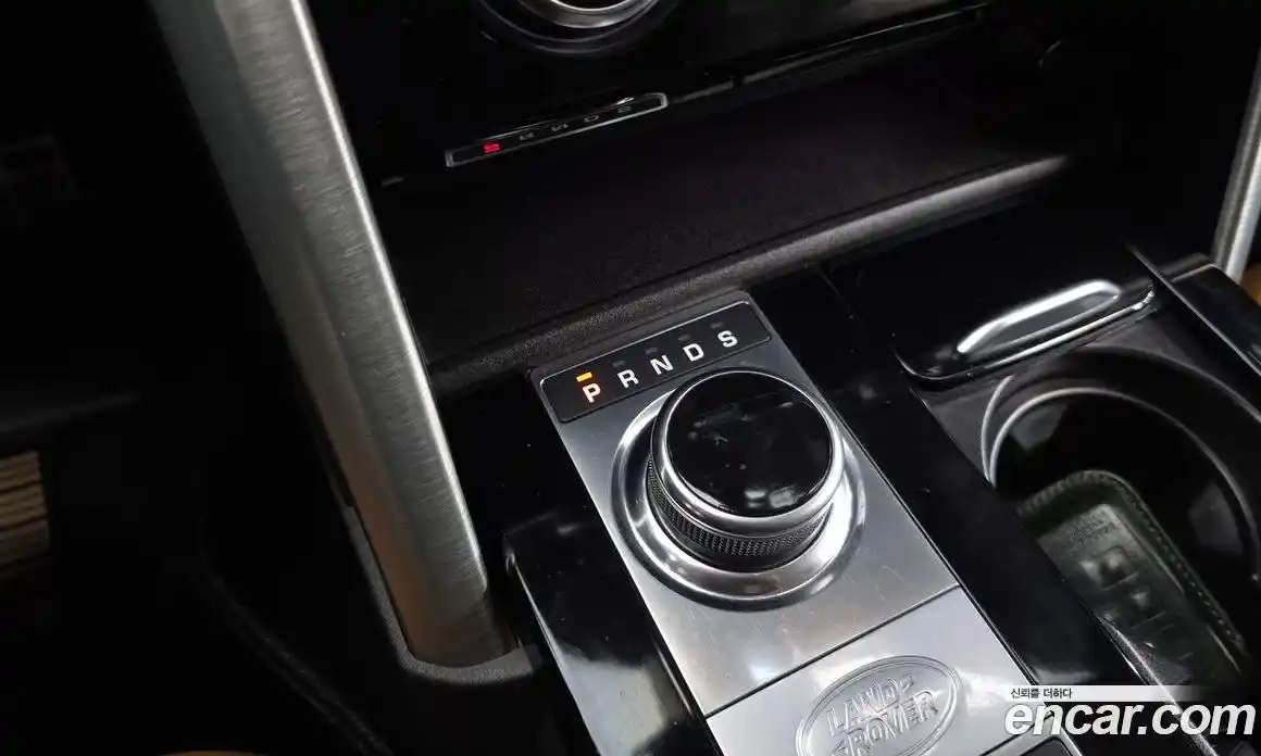 Land Rover Discovery 2018 3.0 гидро в Москве № 166384, фото 8