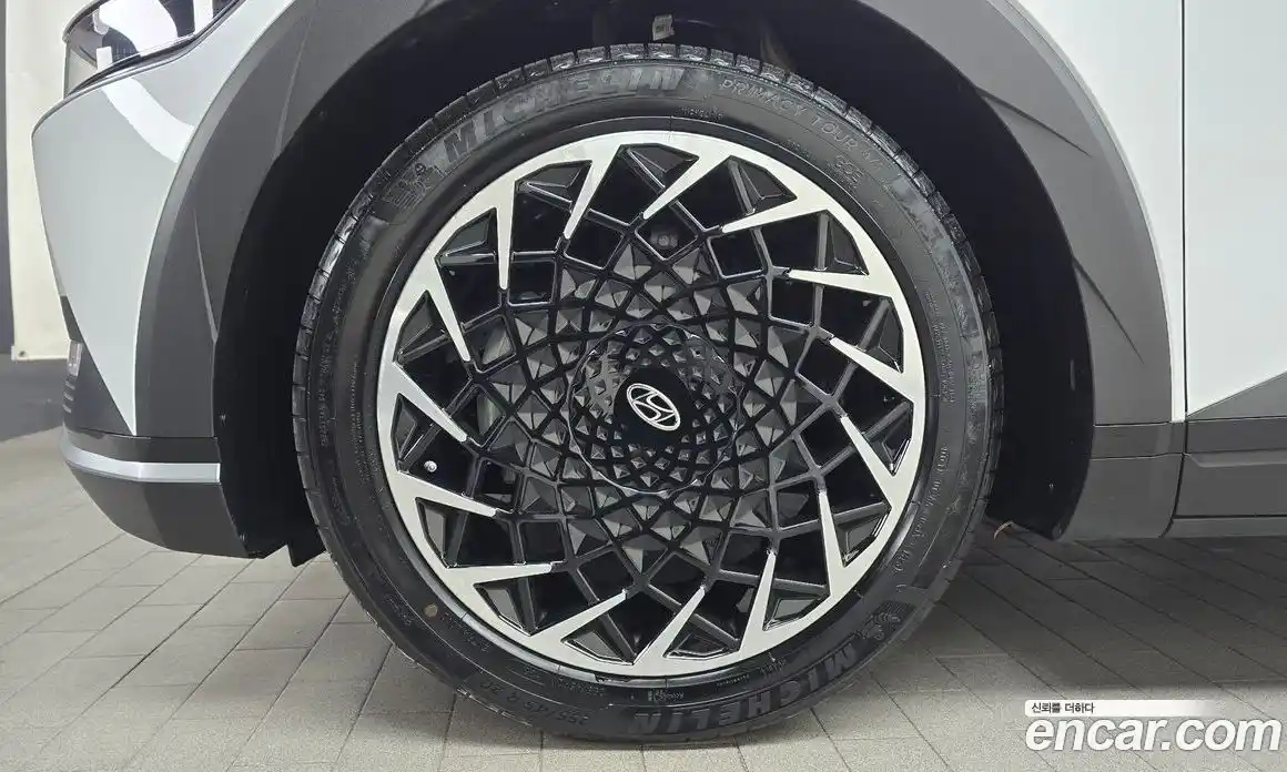 Hyundai Ioniq 5 2024 0.1 гидро в Москве № 1684028, фото 5