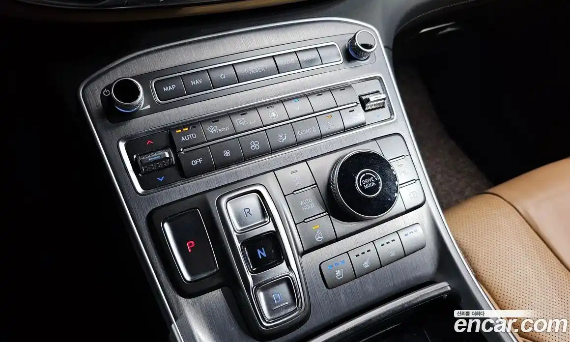 Hyundai Santa Fe 2021 2.5 гидро в Москве № 1684052, фото 12