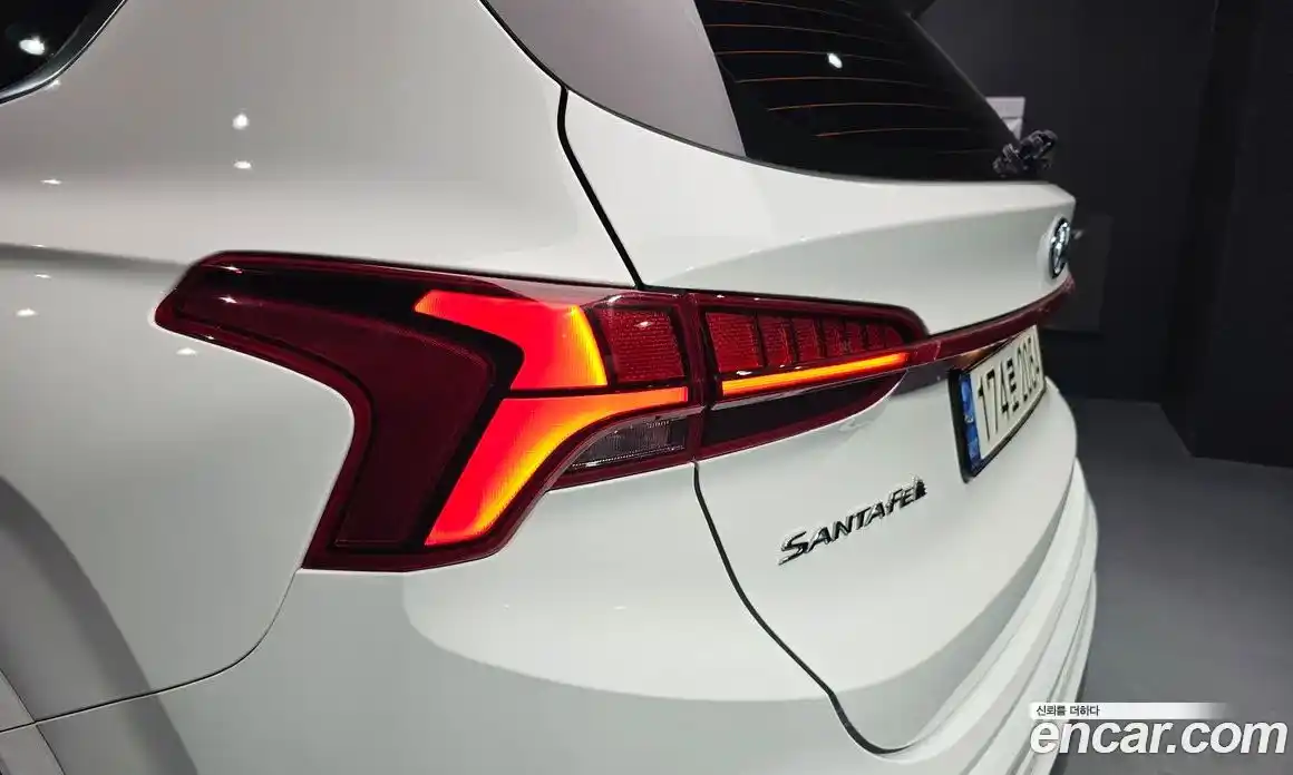 Hyundai Santa Fe 2021 2.5 гидро в Москве № 1684052, фото 9