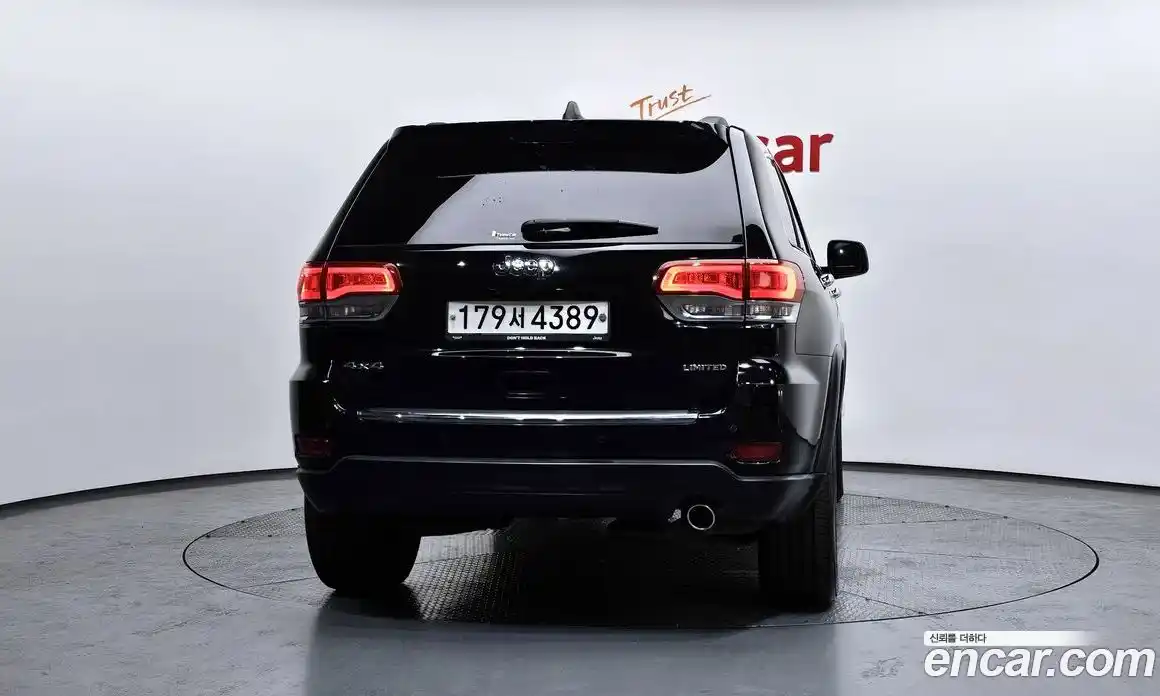 Jeep Cherokee 2019 3.6 гидро в Москве № 169714, фото 4