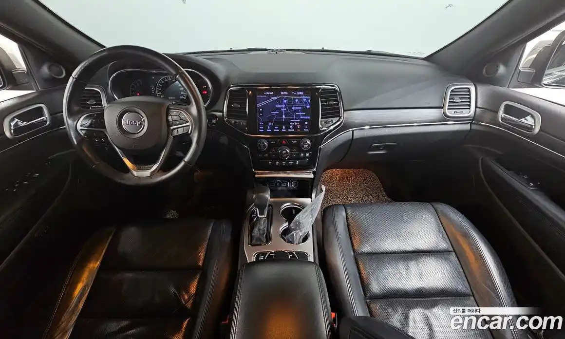 Jeep Cherokee 2019 3.6 гидро в Москве № 169714, фото 7