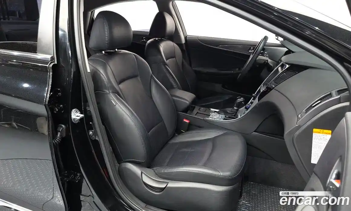 Hyundai Sonata 2012 2.0 гидро в Москве № 1757655, фото 17