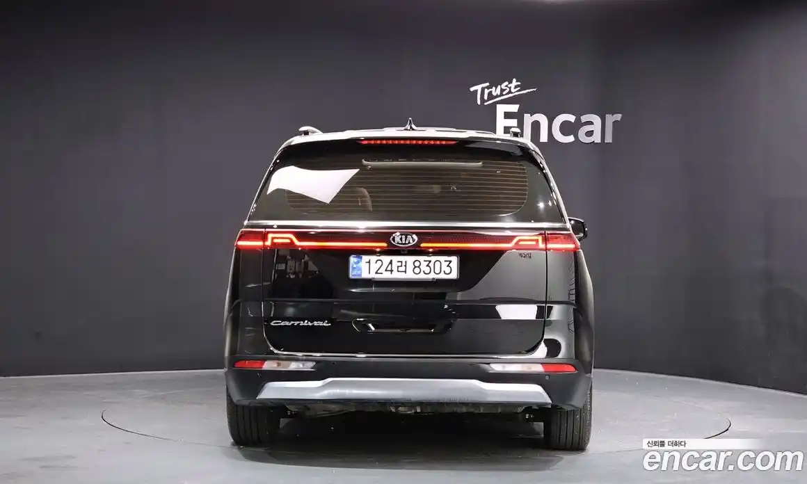 Kia Canival 2021 2.2 гидро в Москве № 1758121, фото 3