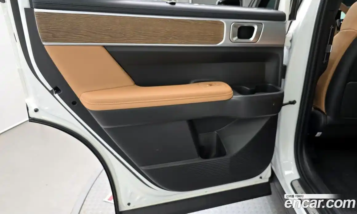 Hyundai Santa Fe 2025 2.5 гидро в Москве № 1830183, фото 15