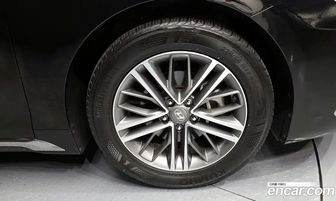 Hyundai Grandeur 2019 2.4 гидро в Москве № 1830918, фото 5