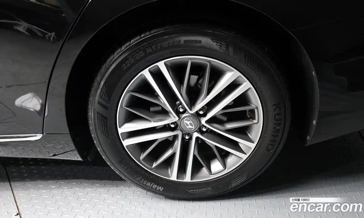 Hyundai Grandeur 2019 2.4 гидро в Москве № 1830918, фото 7