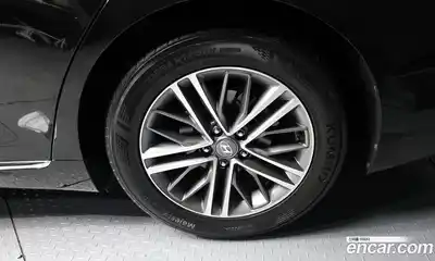 Hyundai Grandeur 2019 2.4 гидро в Москве № 1830918, миниатюра 7