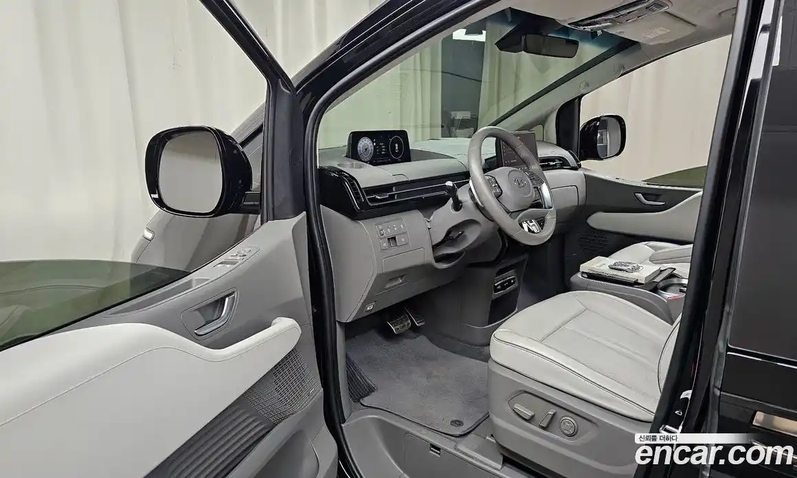 Hyundai Staria 2022 2.2 гидро в Москве № 1830959, фото 13