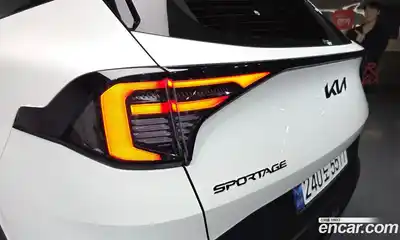 Kia Sportage 2024 1.6 гидро в Москве № 1831338, миниатюра 8