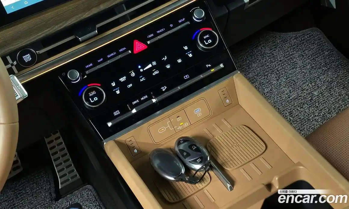 Hyundai Santa Fe 2025 1.6 гидро в Москве № 1903394, фото 27