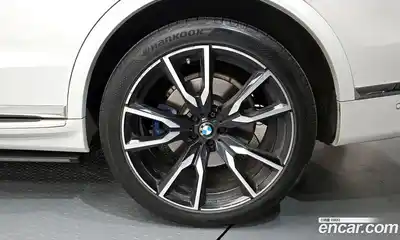 BMW X7 2022 3.0 гидро в Москве № 1903896, миниатюра 7
