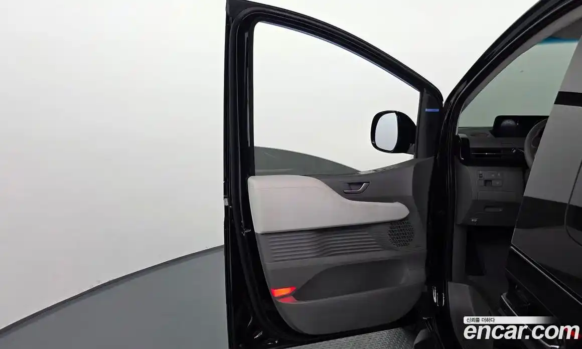 Hyundai Staria 2022 3.5 гидро в Москве № 1903904, фото 14