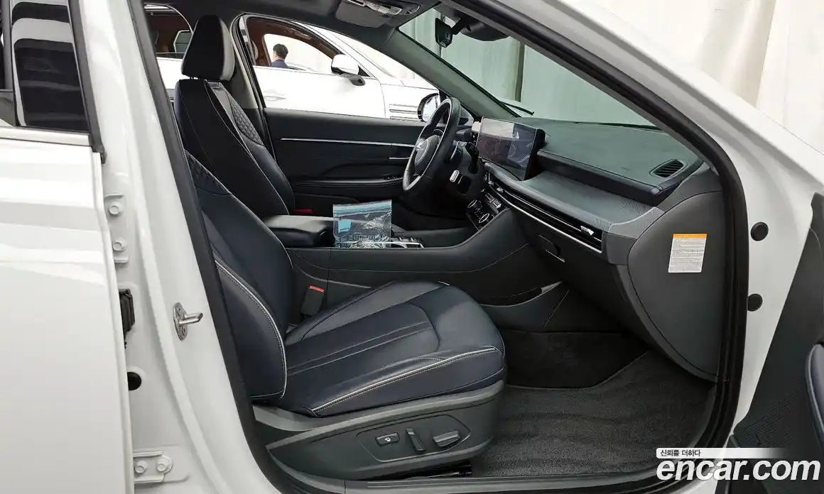 Hyundai Sonata 2024 2.0 гидро в Москве № 1903926, фото 17