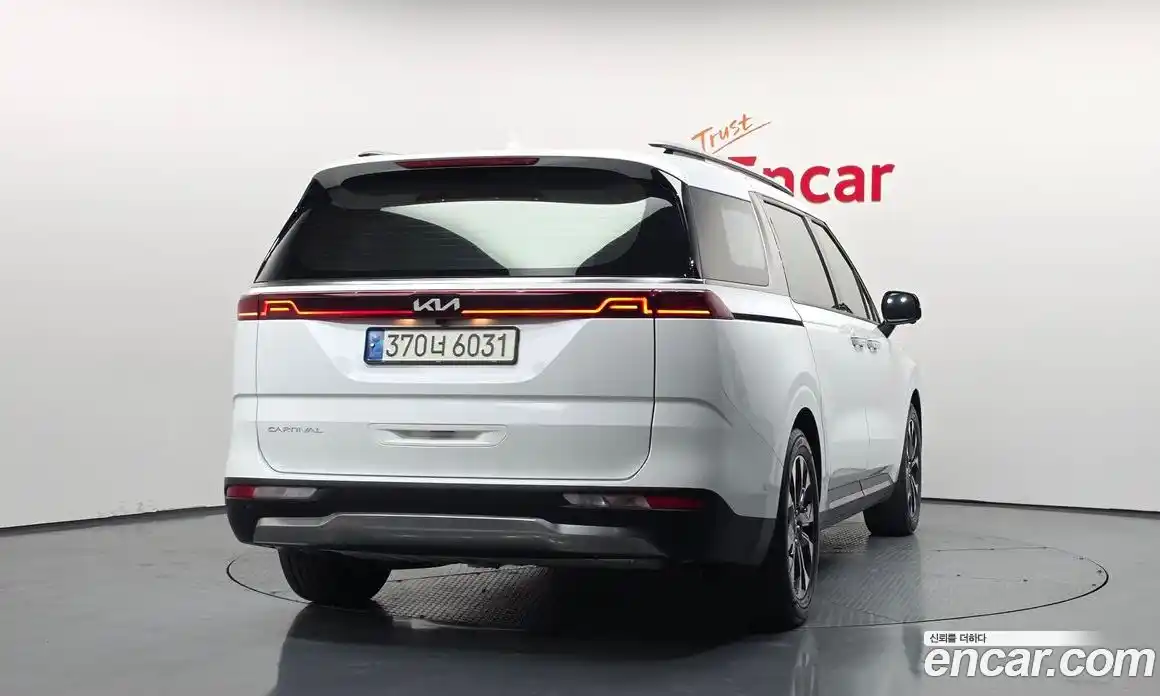 Kia Canival 2021 2.2 гидро в Москве № 1905110, фото 4