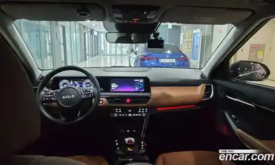 Kia Seltos 2022 2.0 гидро в Москве № 1905133, миниатюра 7