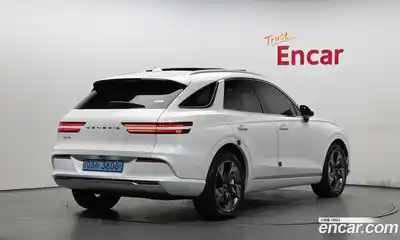 Genesis GV70 2023 0.1 гидро в Москве № 1905322, миниатюра 2