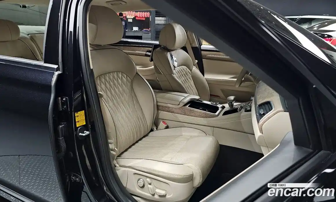 Genesis G90 2020 5.0 гидро в Москве № 1905566, фото 10