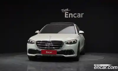 Mercedes-Benz S-Class 2023 3.0 гидро в Москве № 1905688, миниатюра 3