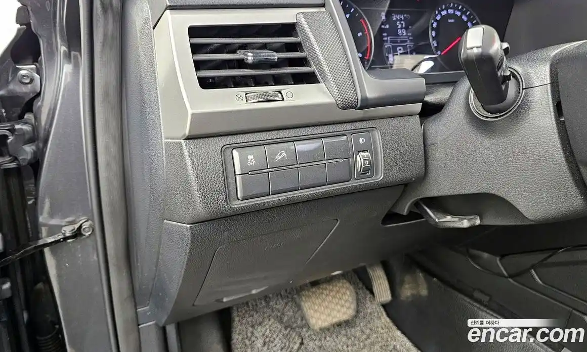 SsangYong Rexton 2018 2.2 гидро в Москве № 1906620, фото 22