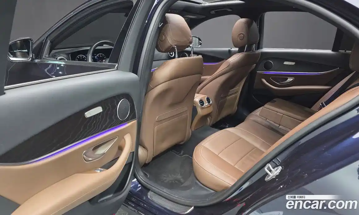 Mercedes-Benz E-Class 2022 2.0 гидро в Москве № 1906971, фото 16