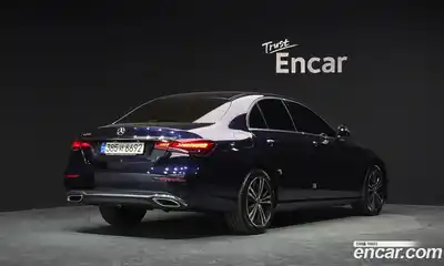 Mercedes-Benz E-Class 2022 2.0 гидро в Москве № 1906971, миниатюра 2