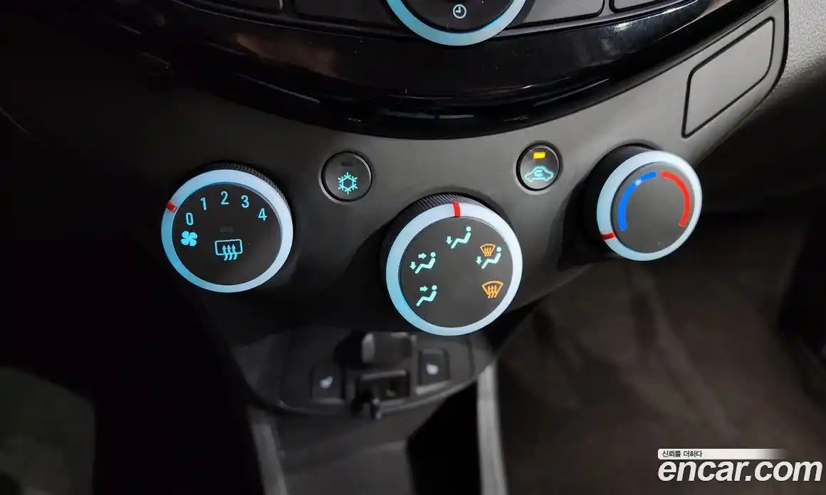Chevrolet Spark 2013 1.0 гидро в Москве № 1906992, фото 28