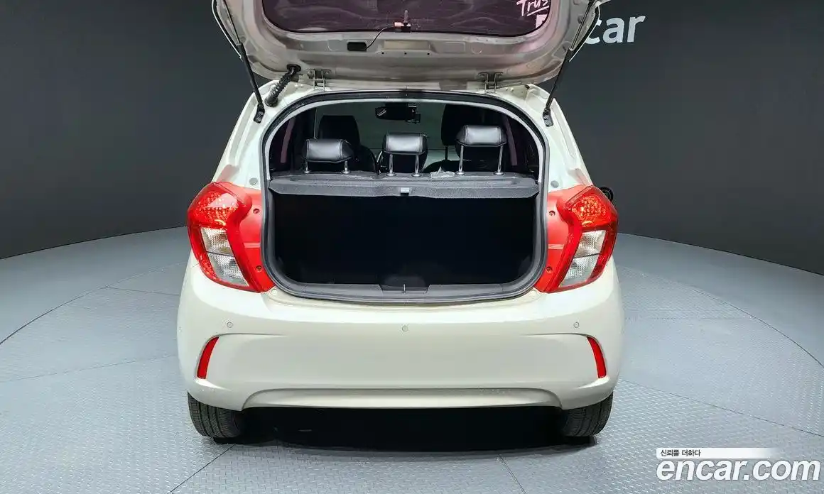 Chevrolet Spark 2018 1.0 гидро в Москве, фото 17