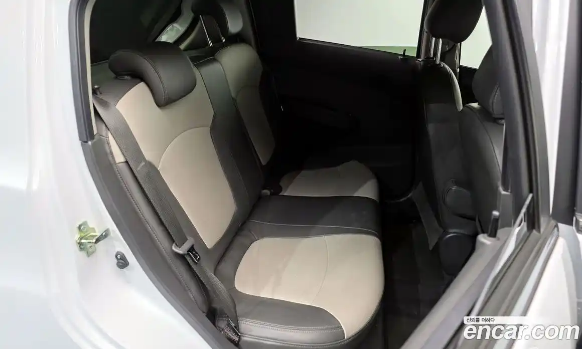 Chevrolet Spark 2012 1.0 гидро в Москве № 1907746, фото 17