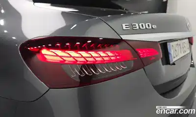 Mercedes-Benz E-Class 2023 2.0 гидро в Москве № 1909146, миниатюра 9
