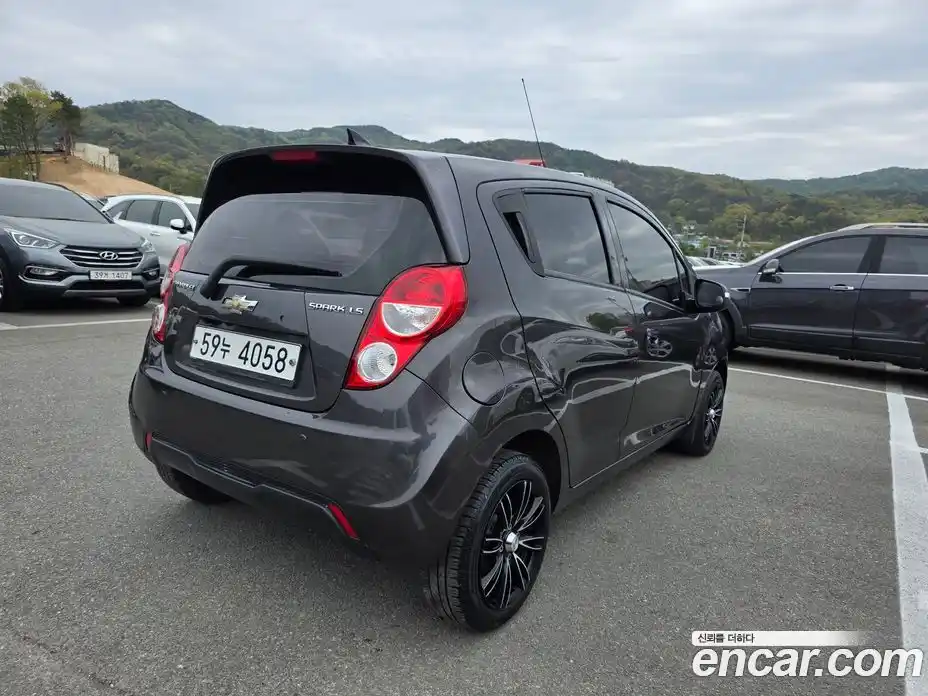 Chevrolet Spark 2014 1.0 гидро в Москве № 1909358, фото 4