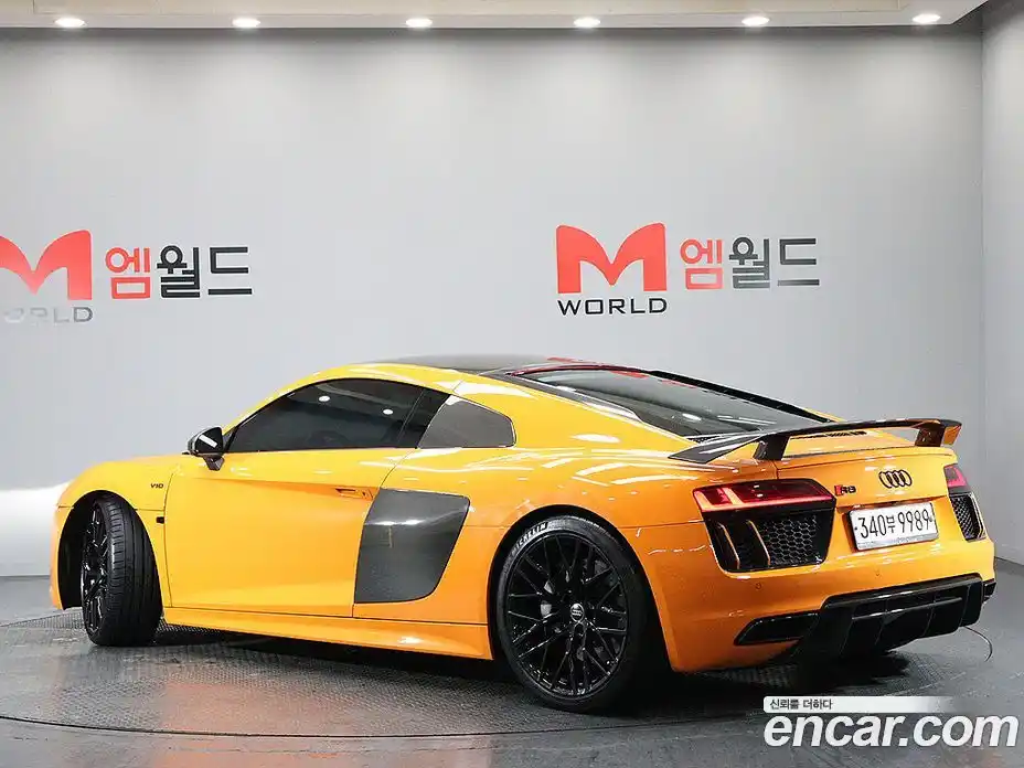 Audi R8 2017 5.2 гидро в Москве № 1912288, фото 4