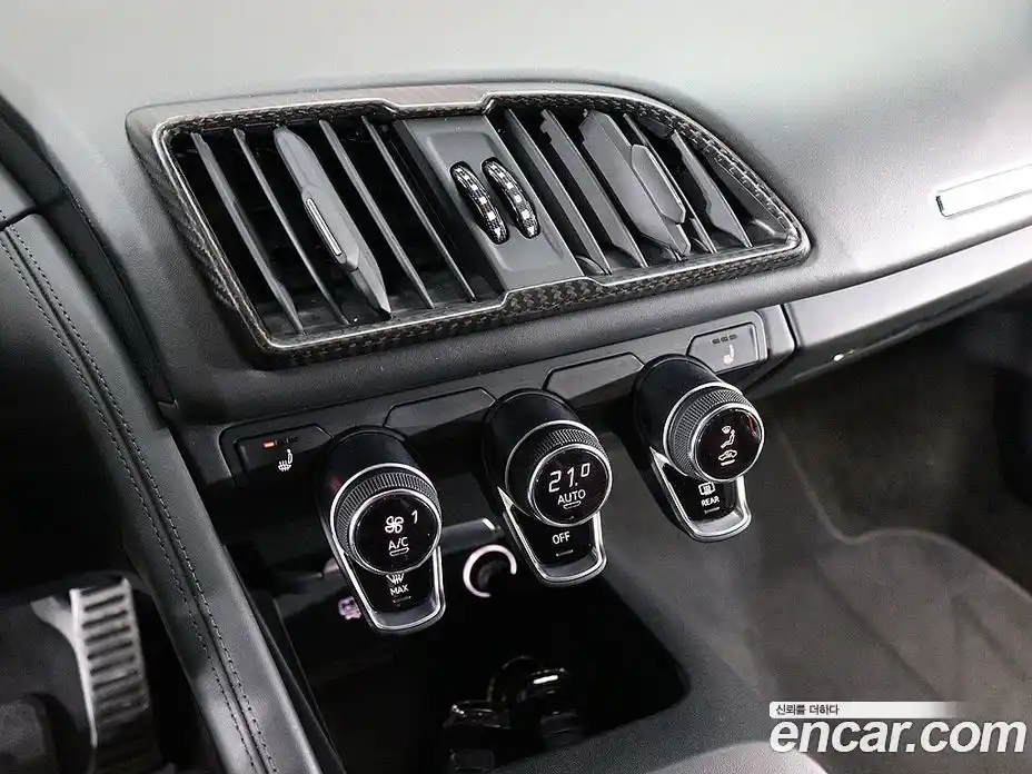 Audi R8 2017 5.2 гидро в Москве № 1912288, фото 7